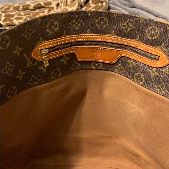 🖤Price Firm🖤 Vintage LV Sac Shopping Tote! - Picture 3 of 8